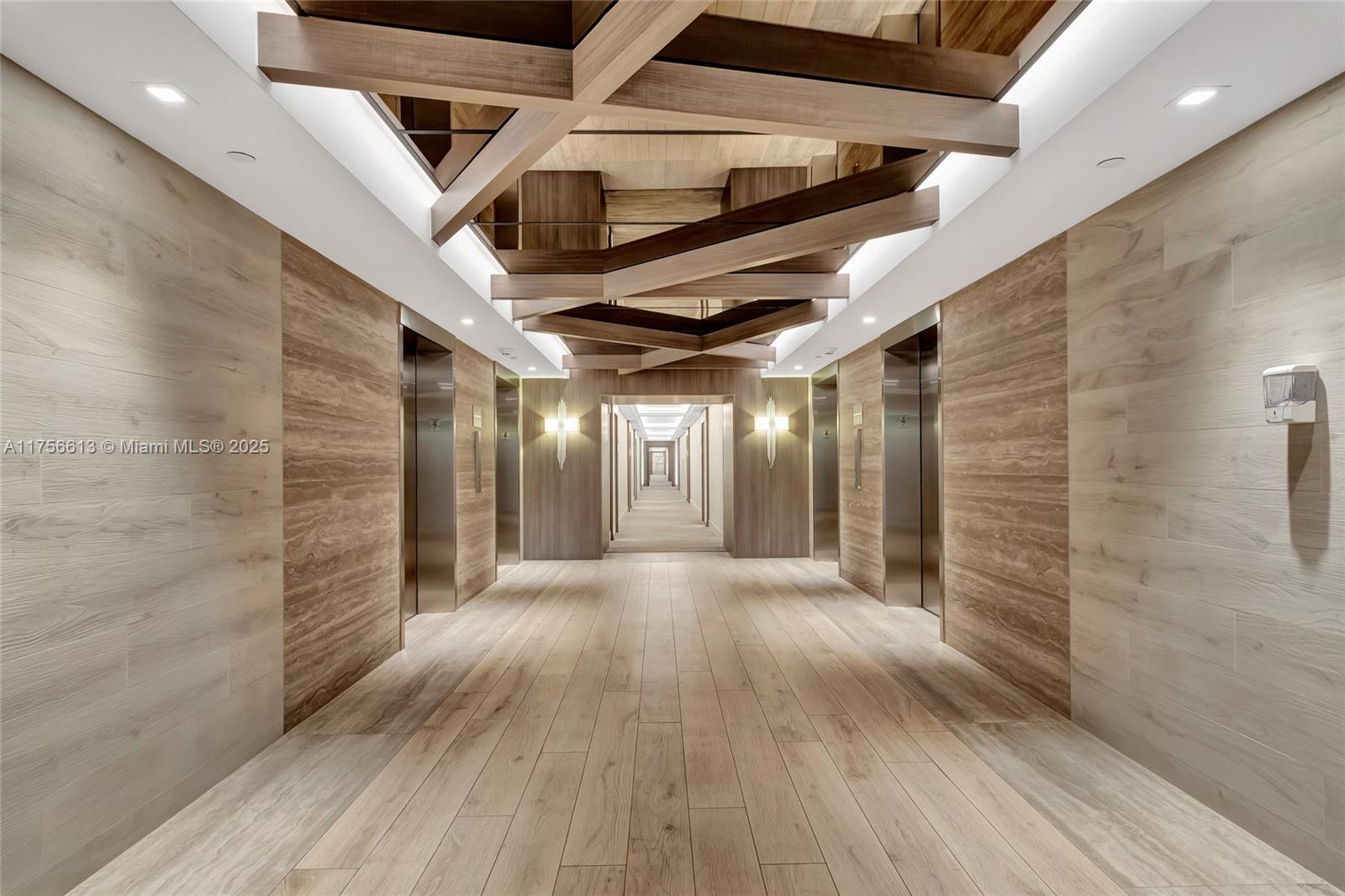 RONEY PALACE CONDO - Residential