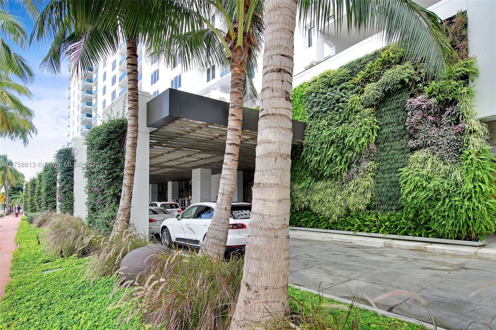 RONEY PALACE CONDO - Residential