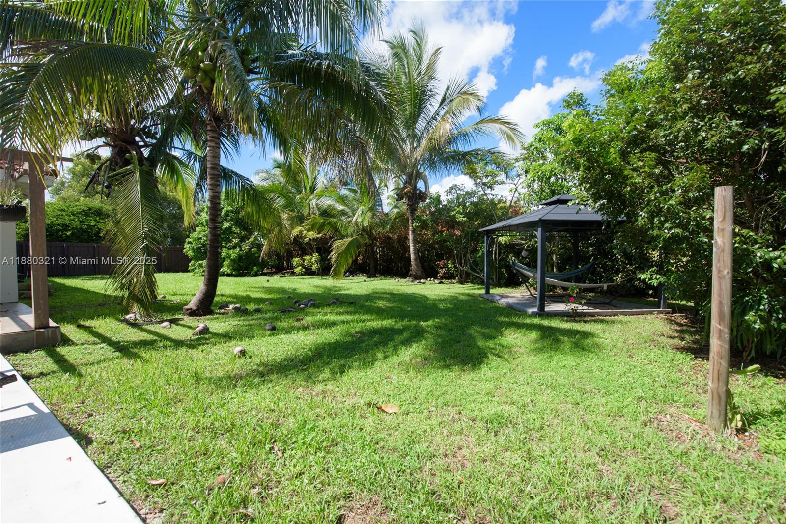 REDLAND ESTATES - Residential Lease
