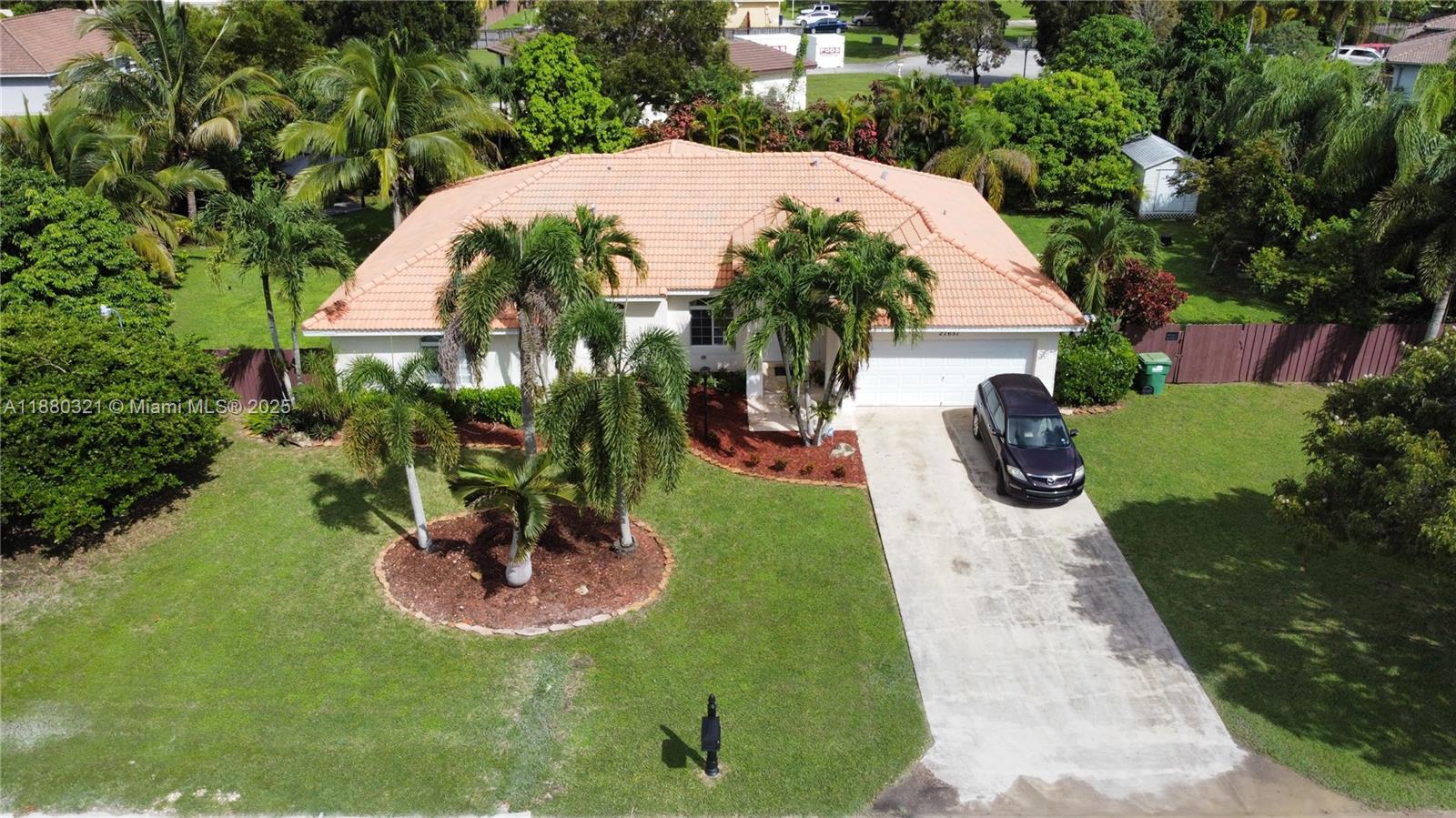 REDLAND ESTATES - Residential Lease