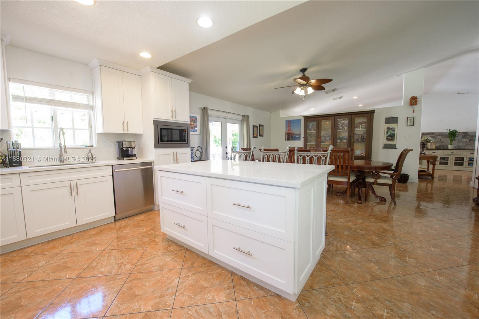 REDLAND ESTATES - Residential Lease
