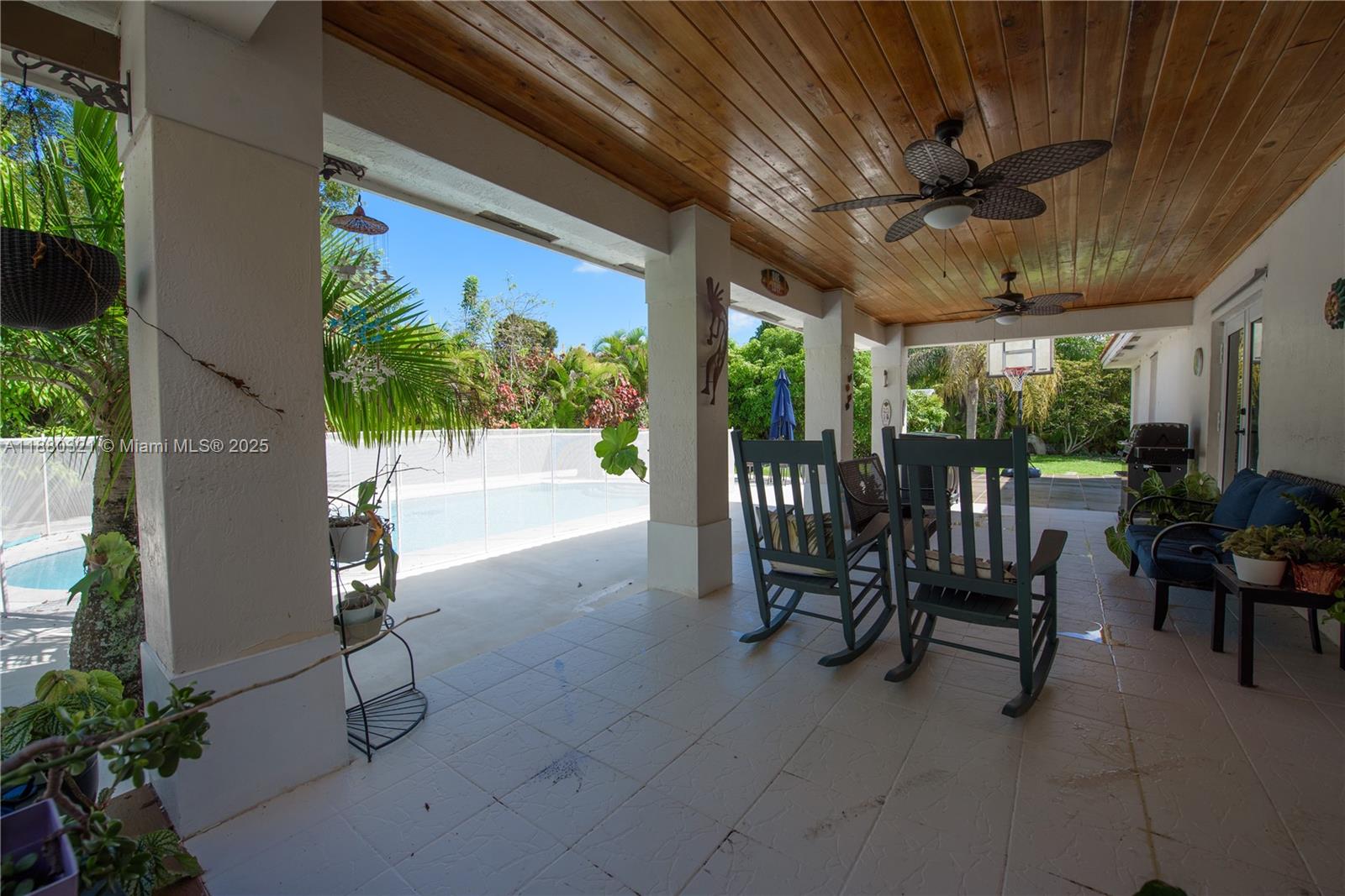 REDLAND ESTATES - Residential Lease