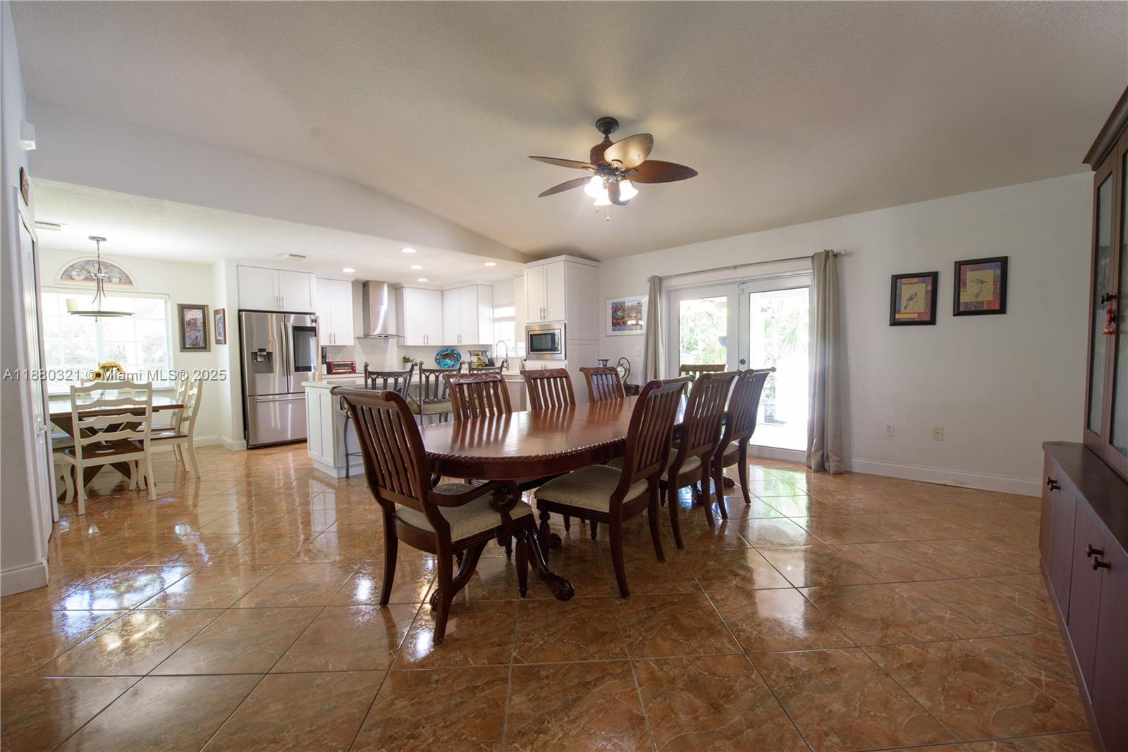 REDLAND ESTATES - Residential Lease