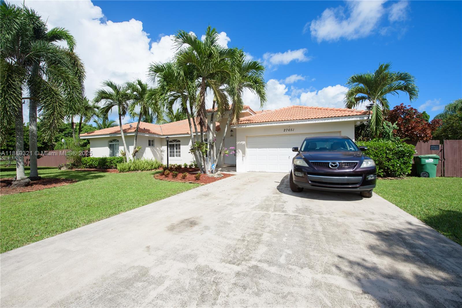 REDLAND ESTATES - Residential Lease