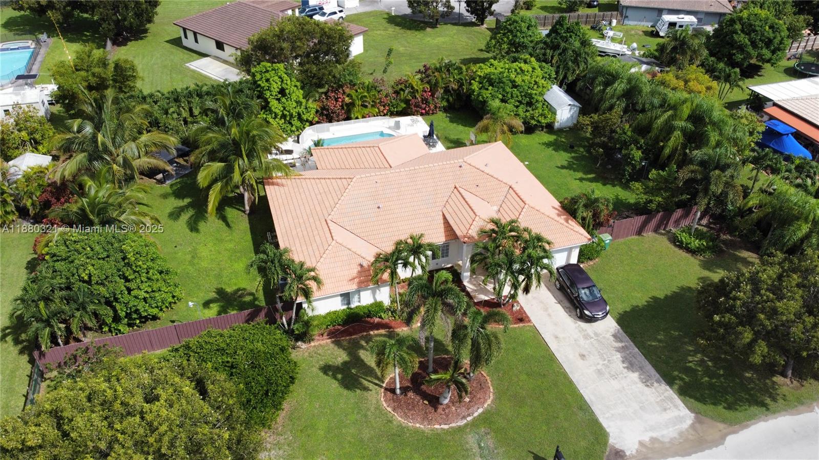 REDLAND ESTATES - Residential Lease