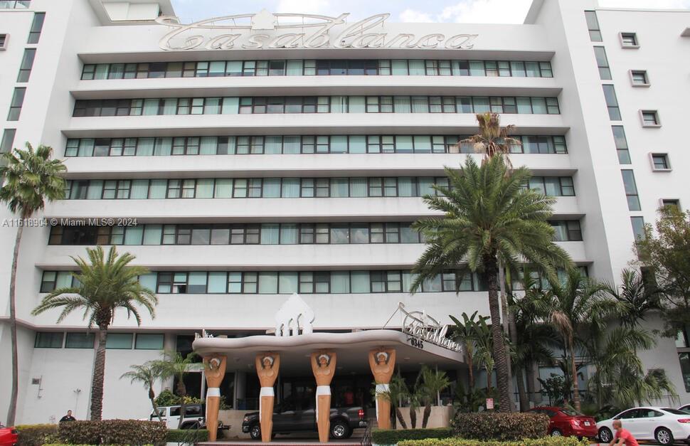 THE CASABLANCA CONDO - Residential
