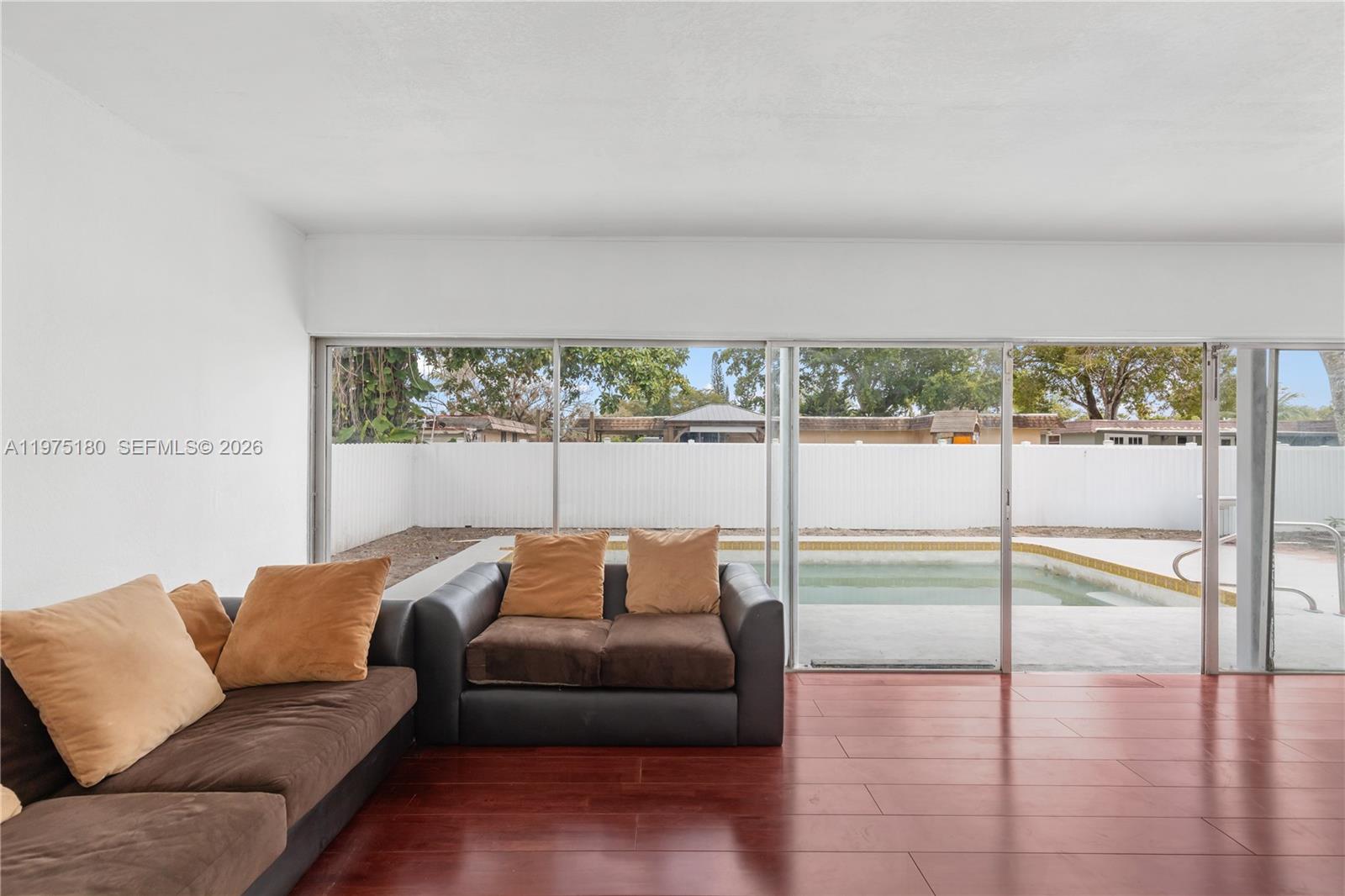 HEATHGATE - Residential