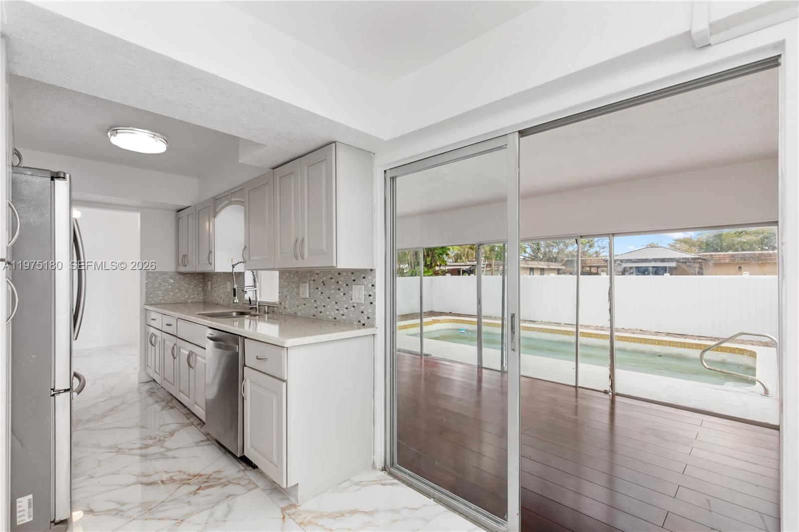 HEATHGATE - Residential