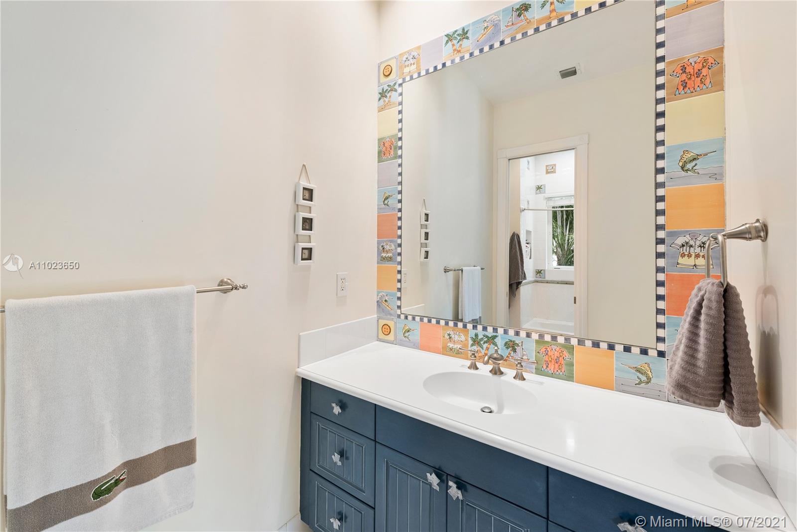 HELMS COUNTRY ESTATES ADD - Residential