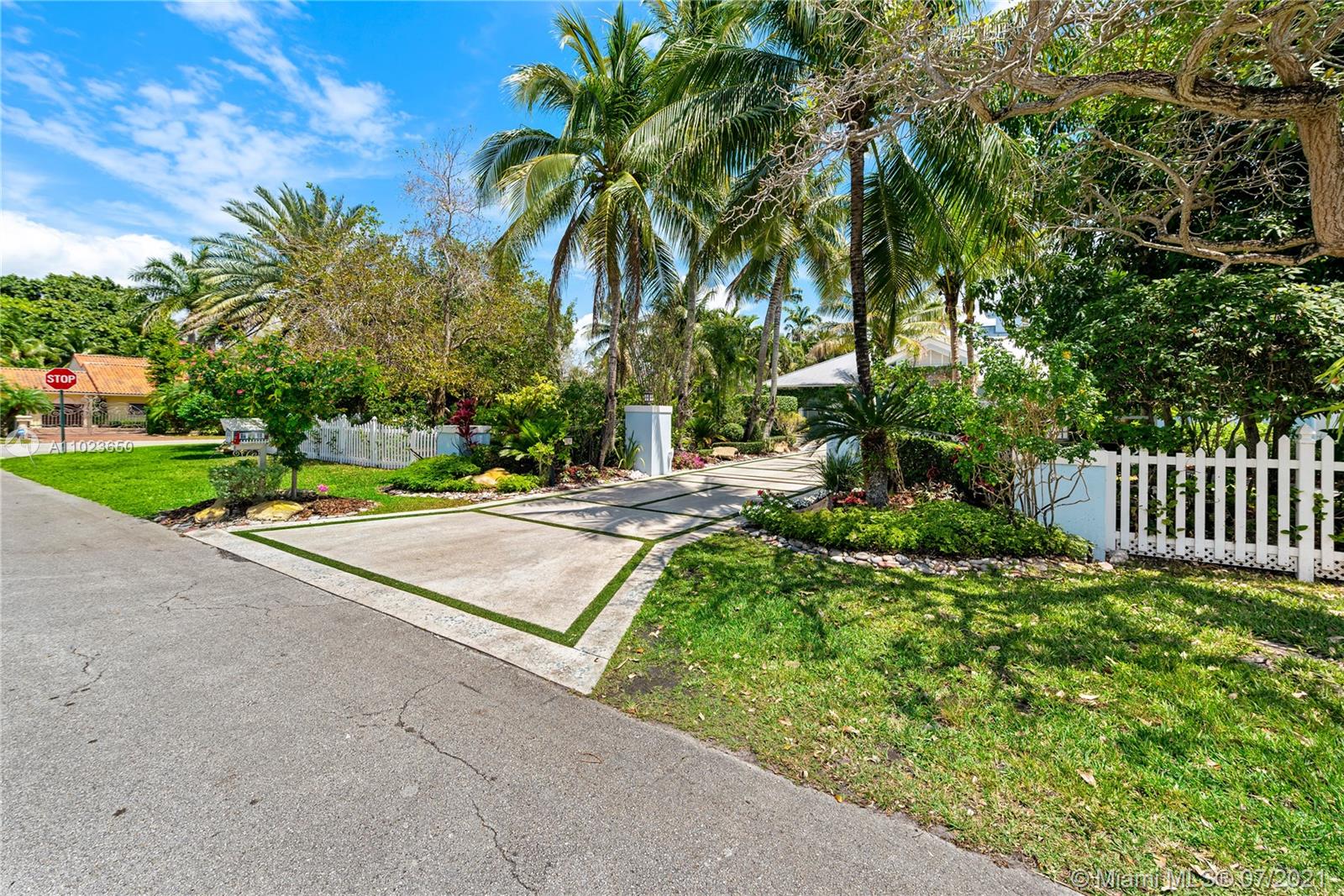 HELMS COUNTRY ESTATES ADD - Residential