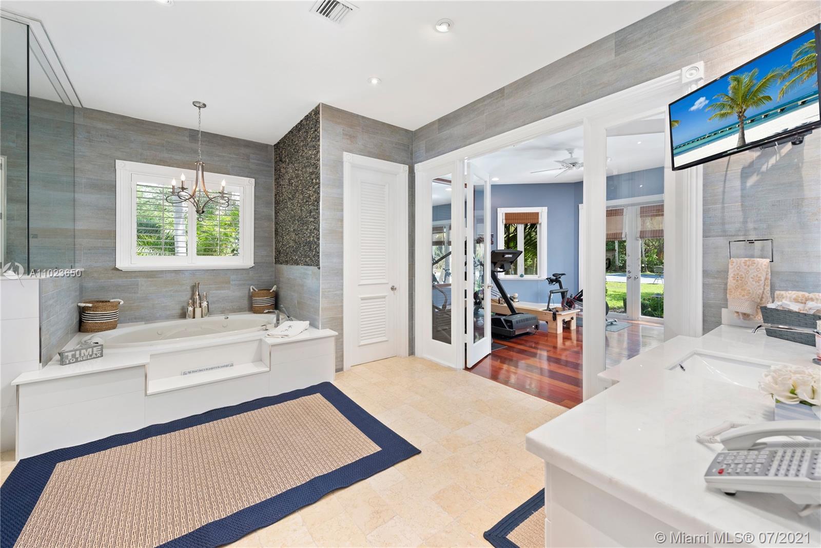 HELMS COUNTRY ESTATES ADD - Residential