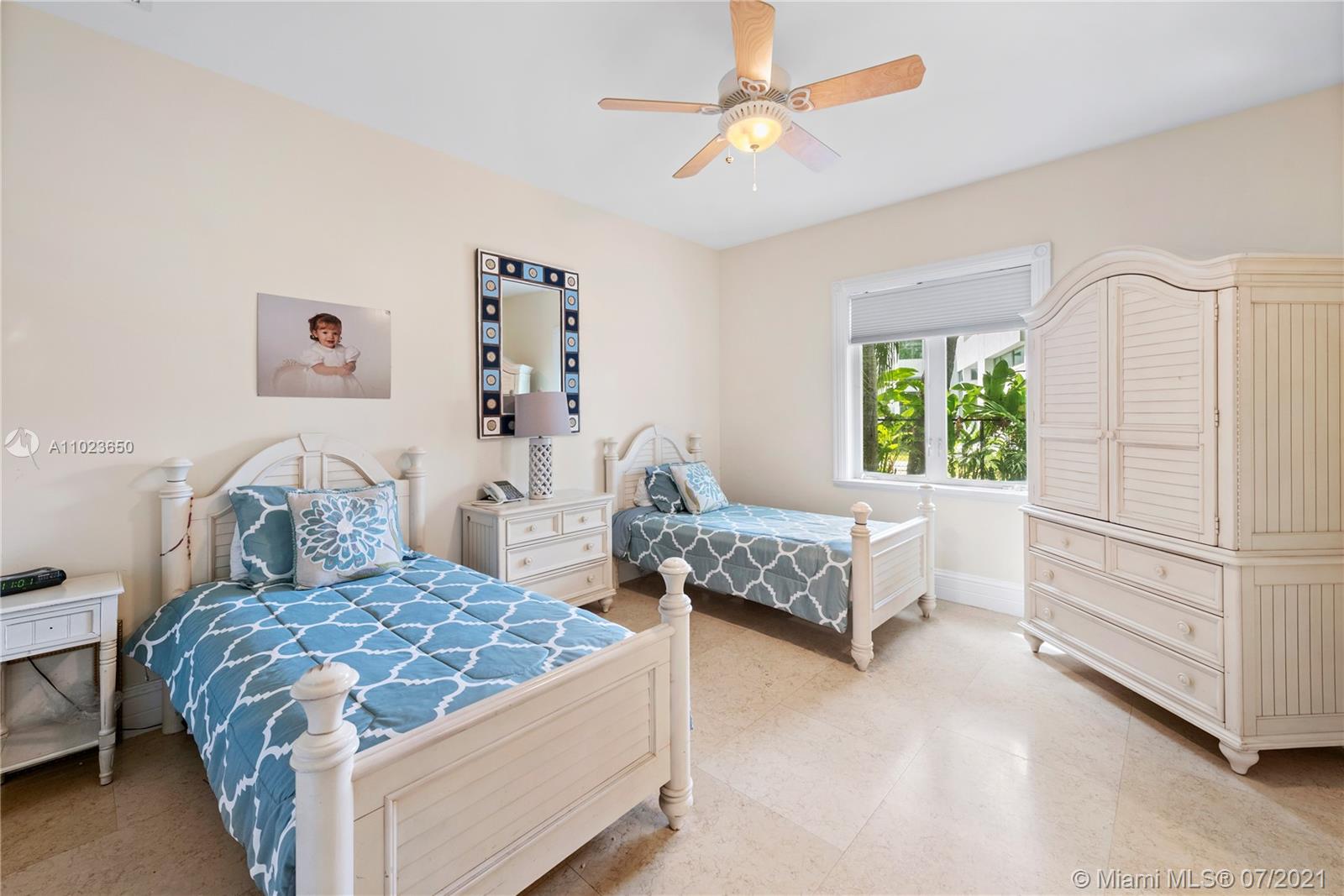 HELMS COUNTRY ESTATES ADD - Residential