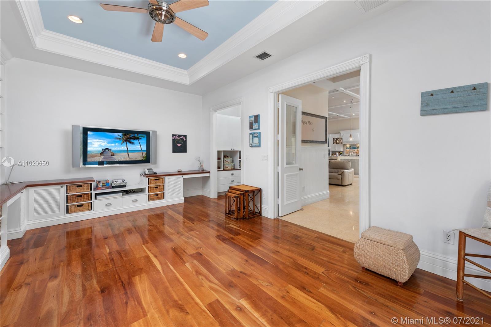 HELMS COUNTRY ESTATES ADD - Residential