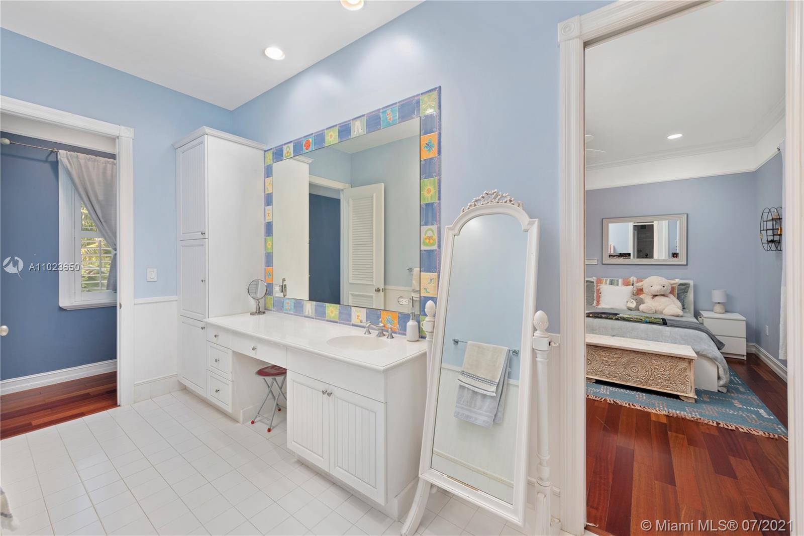 HELMS COUNTRY ESTATES ADD - Residential