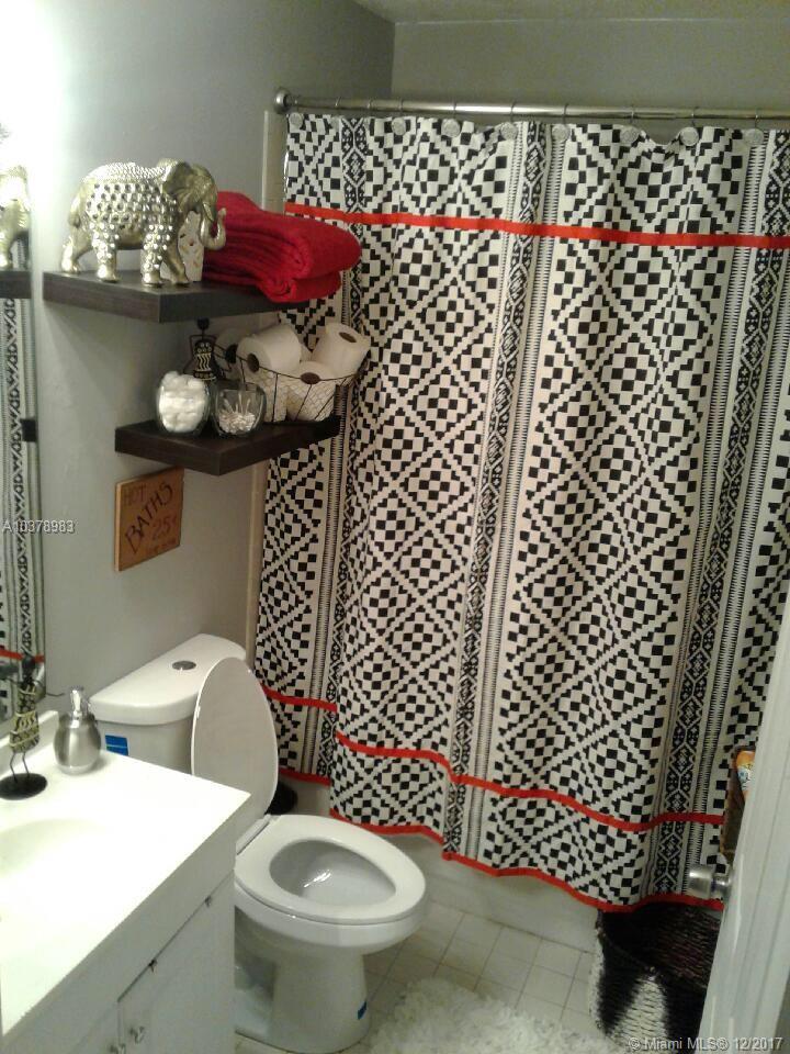 FRESHWATER LAKES - Residential