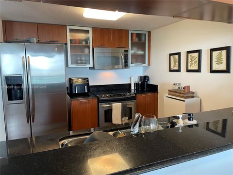 1800 N Bayshore Dr 2106 Miami FL 33132