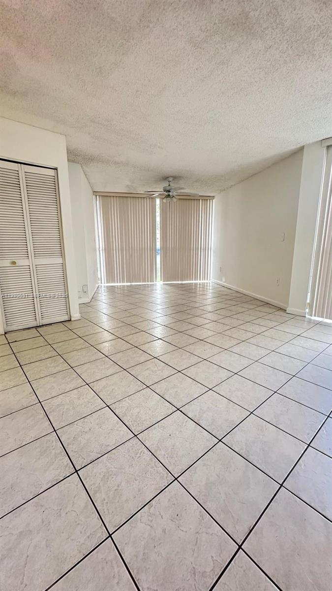 LAS BRISAS@ COUNTRY CLUB - Residential Lease