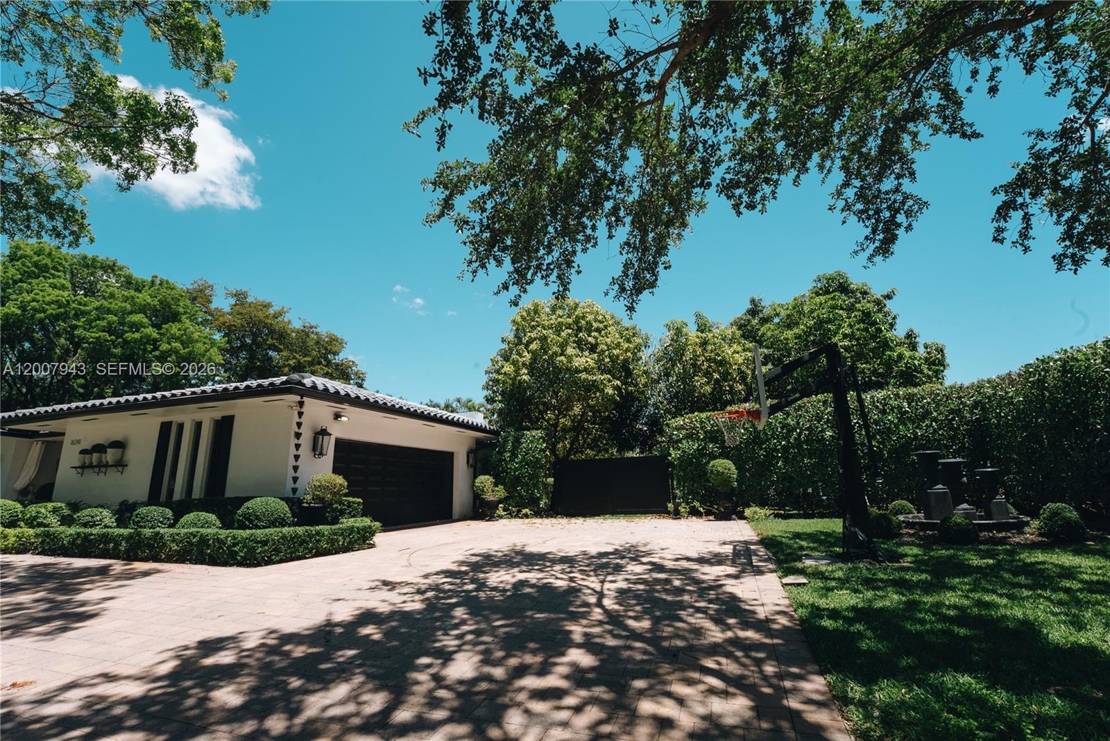 MIAMI LAKES - LOCH LOMOND - Residential