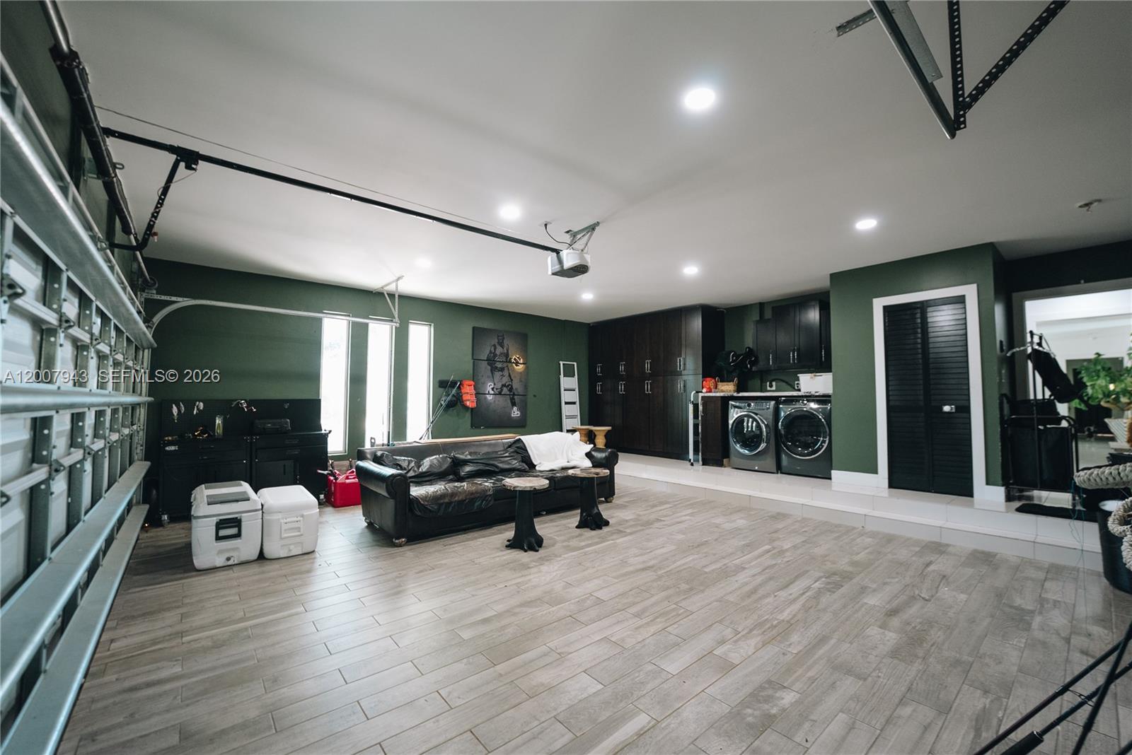MIAMI LAKES - LOCH LOMOND - Residential