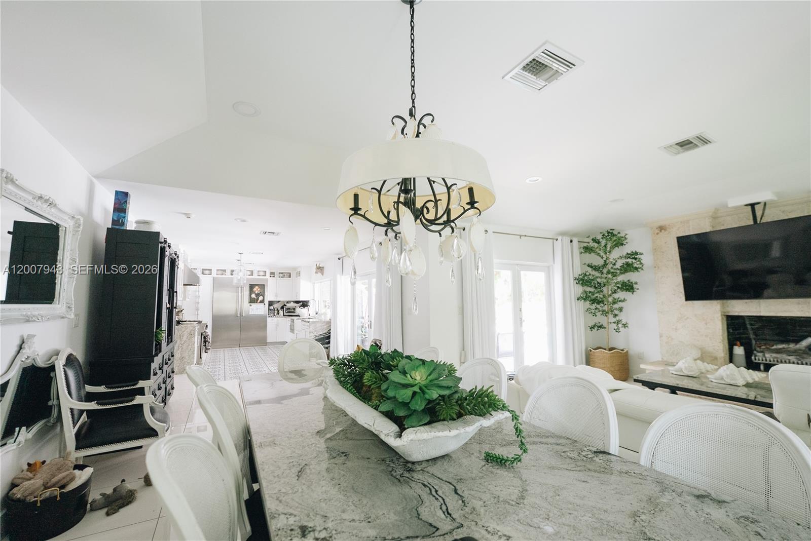 MIAMI LAKES - LOCH LOMOND - Residential
