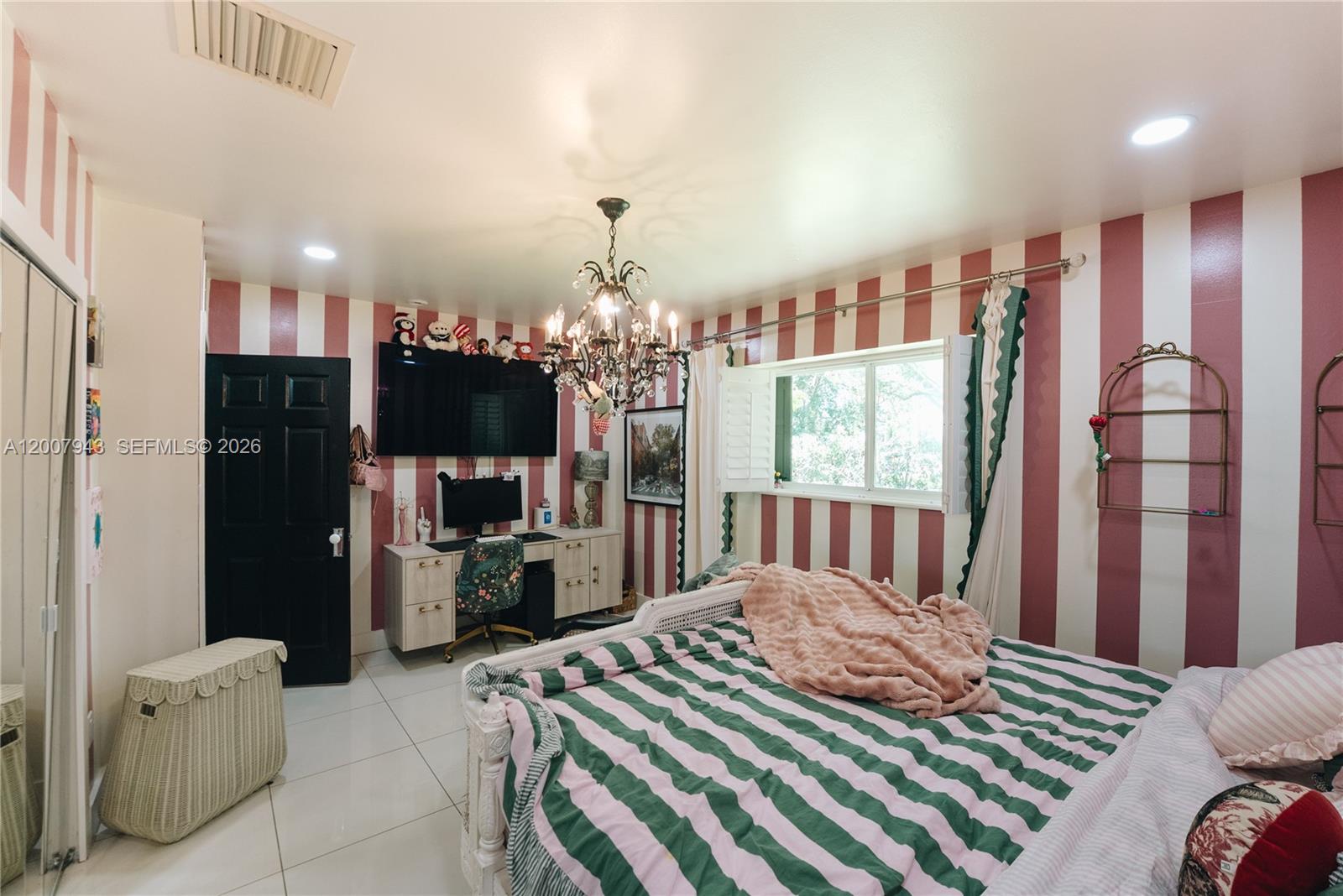 MIAMI LAKES - LOCH LOMOND - Residential