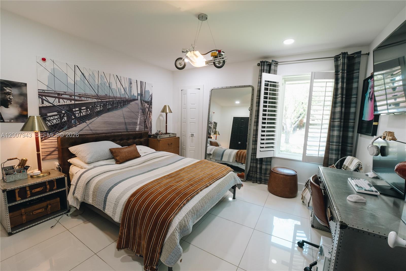 MIAMI LAKES - LOCH LOMOND - Residential