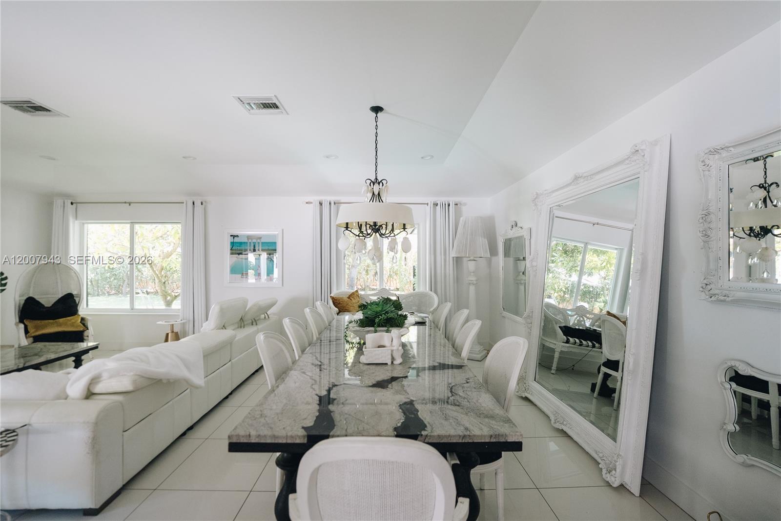 MIAMI LAKES - LOCH LOMOND - Residential