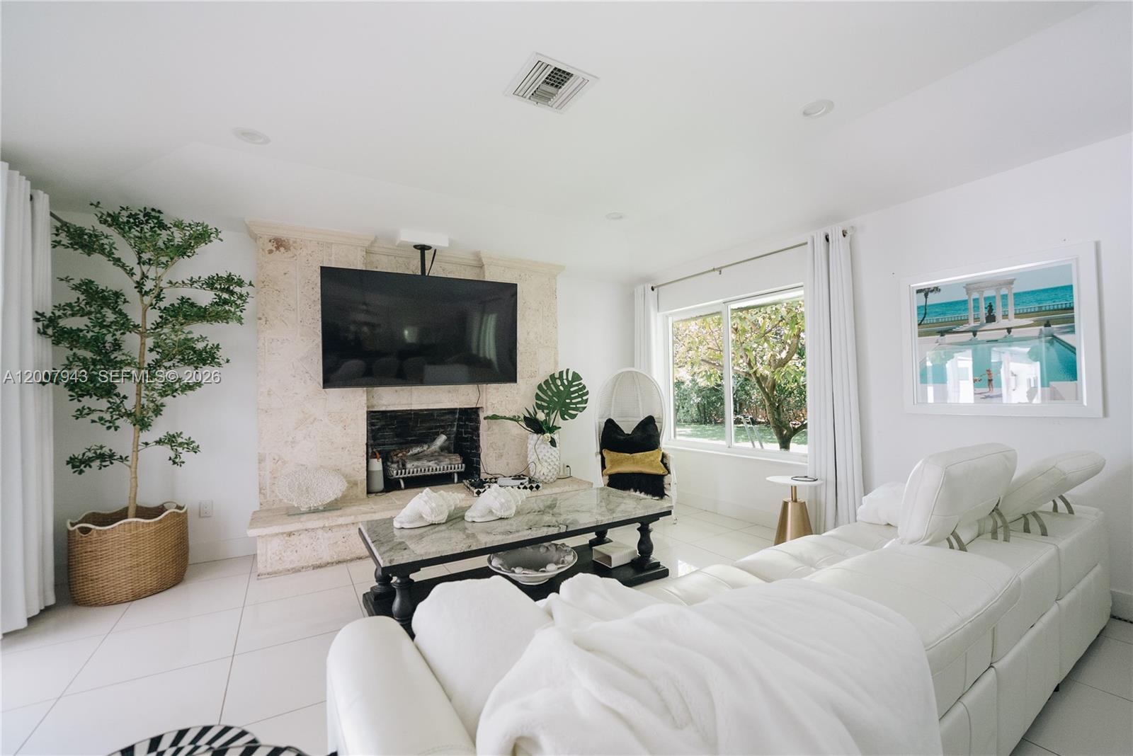 MIAMI LAKES - LOCH LOMOND - Residential