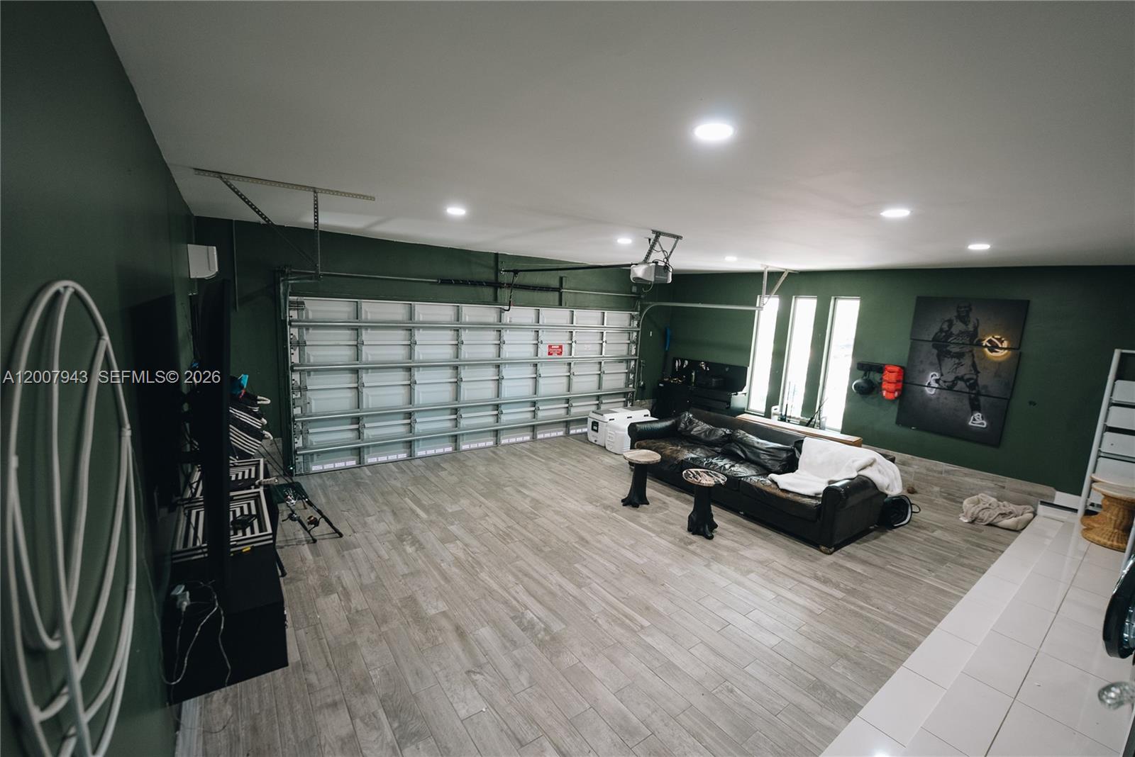 MIAMI LAKES - LOCH LOMOND - Residential