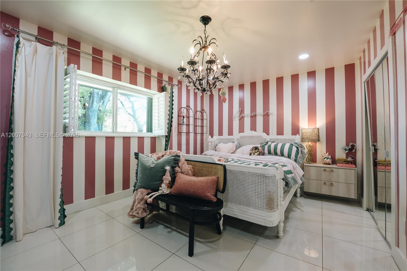 MIAMI LAKES - LOCH LOMOND - Residential