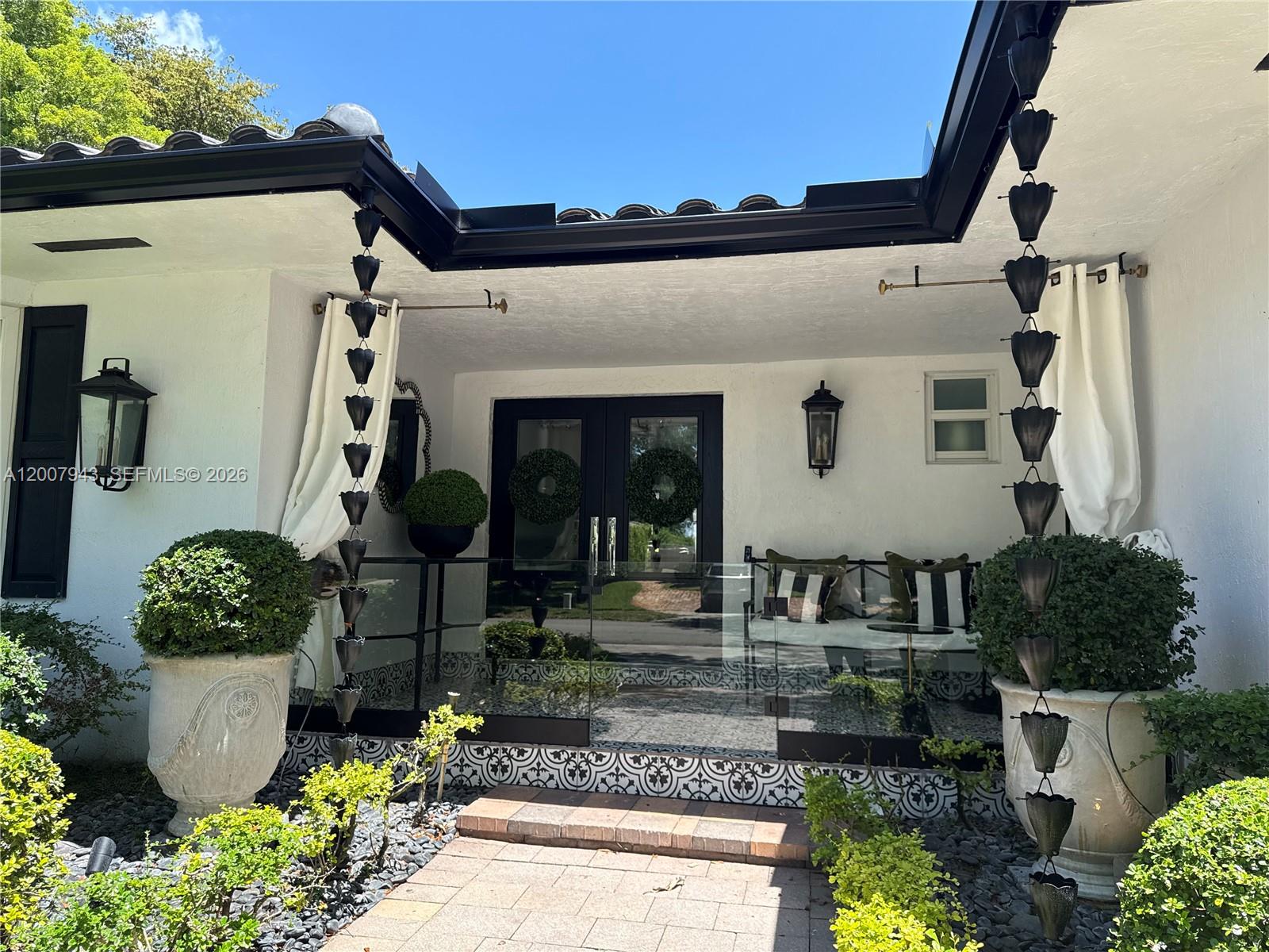 MIAMI LAKES - LOCH LOMOND - Residential