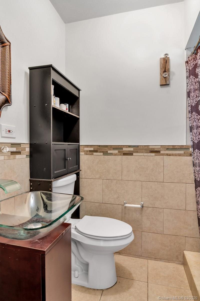 TURTLE BAY - Residential Lease