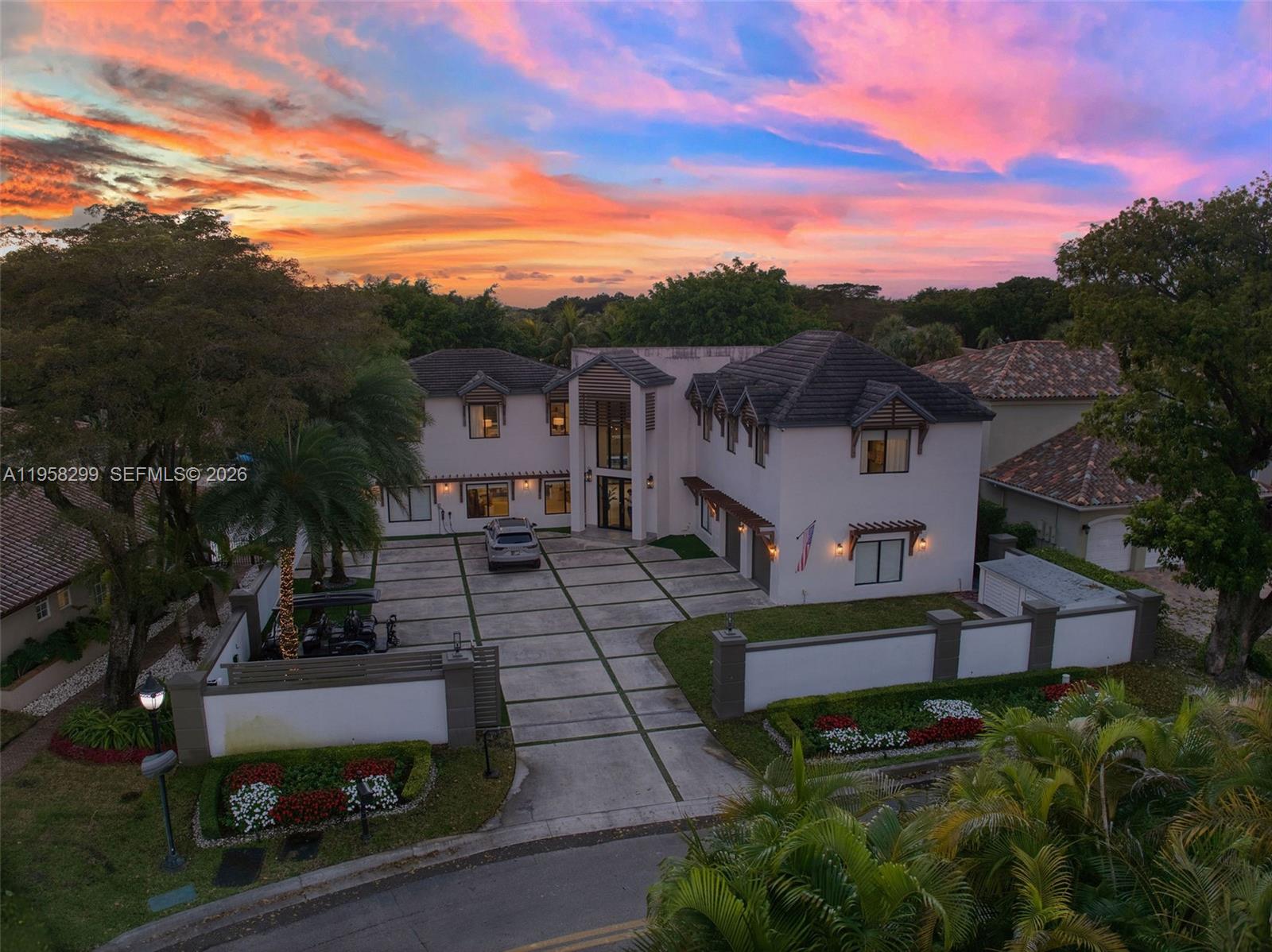 DORAL ESTATES - Residential