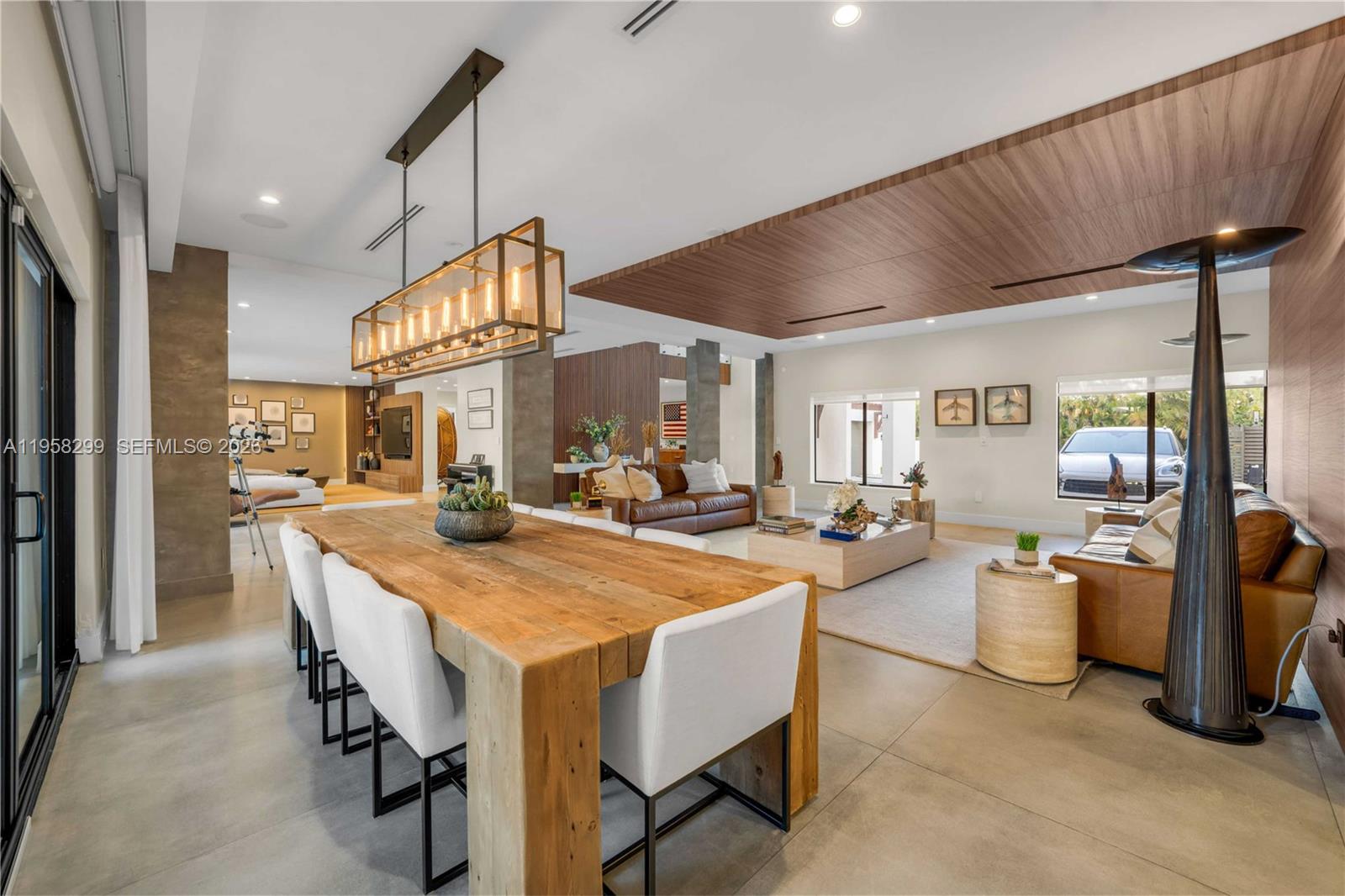 DORAL ESTATES - Residential