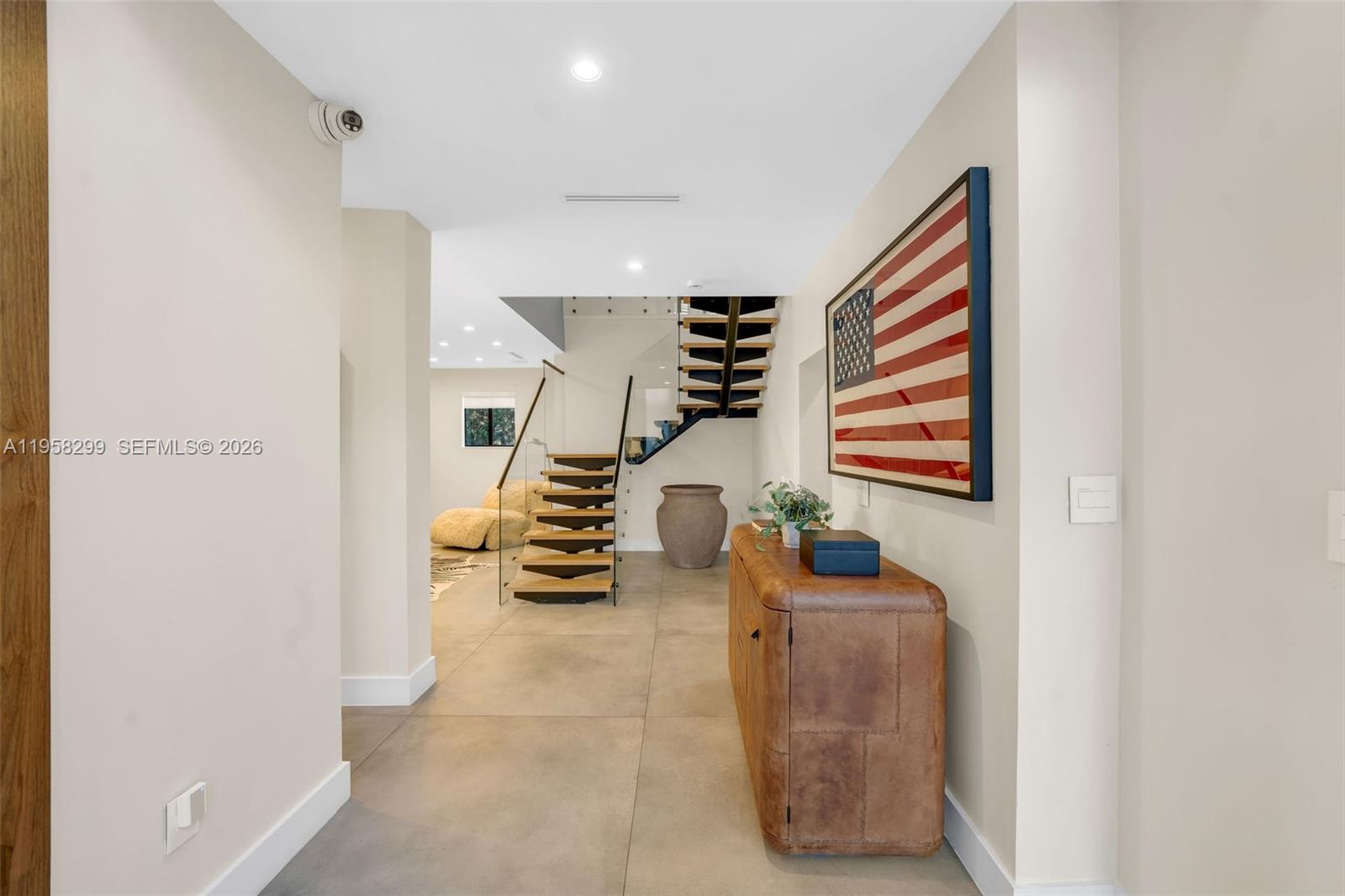 DORAL ESTATES - Residential