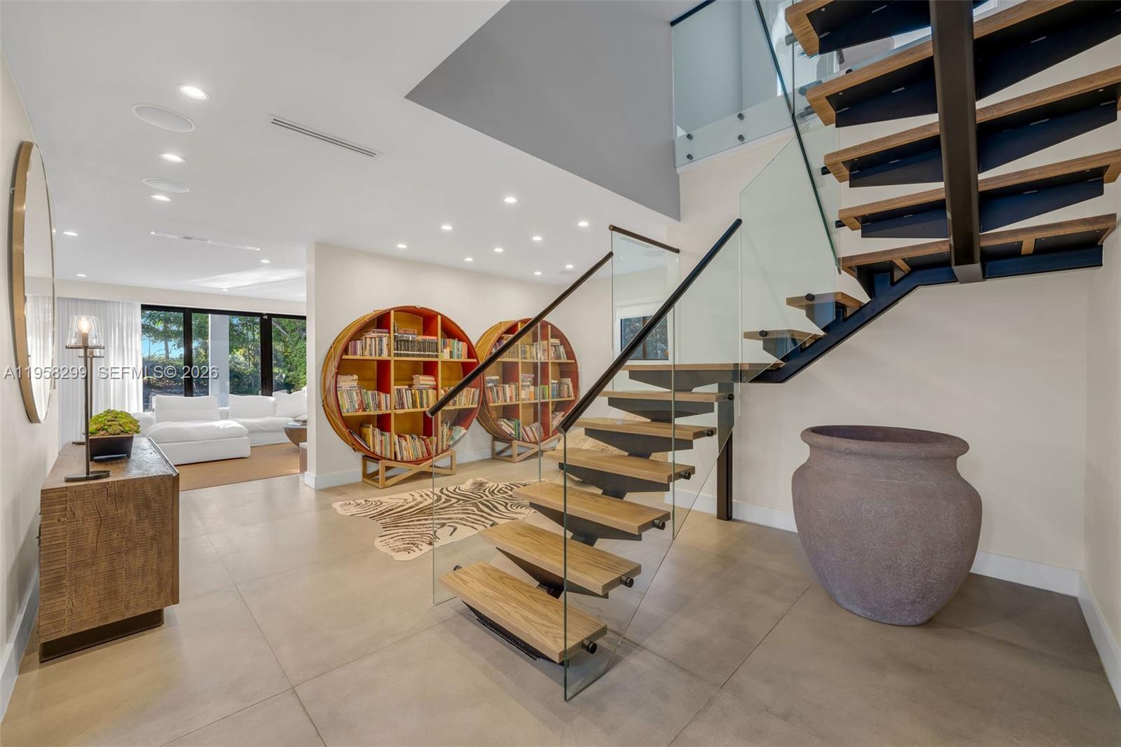 DORAL ESTATES - Residential