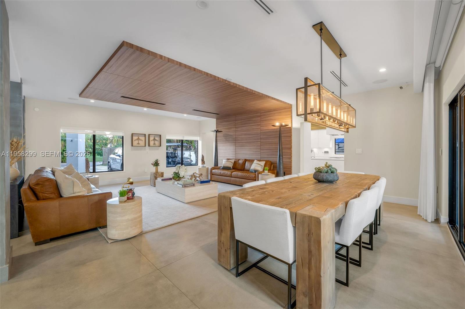 DORAL ESTATES - Residential