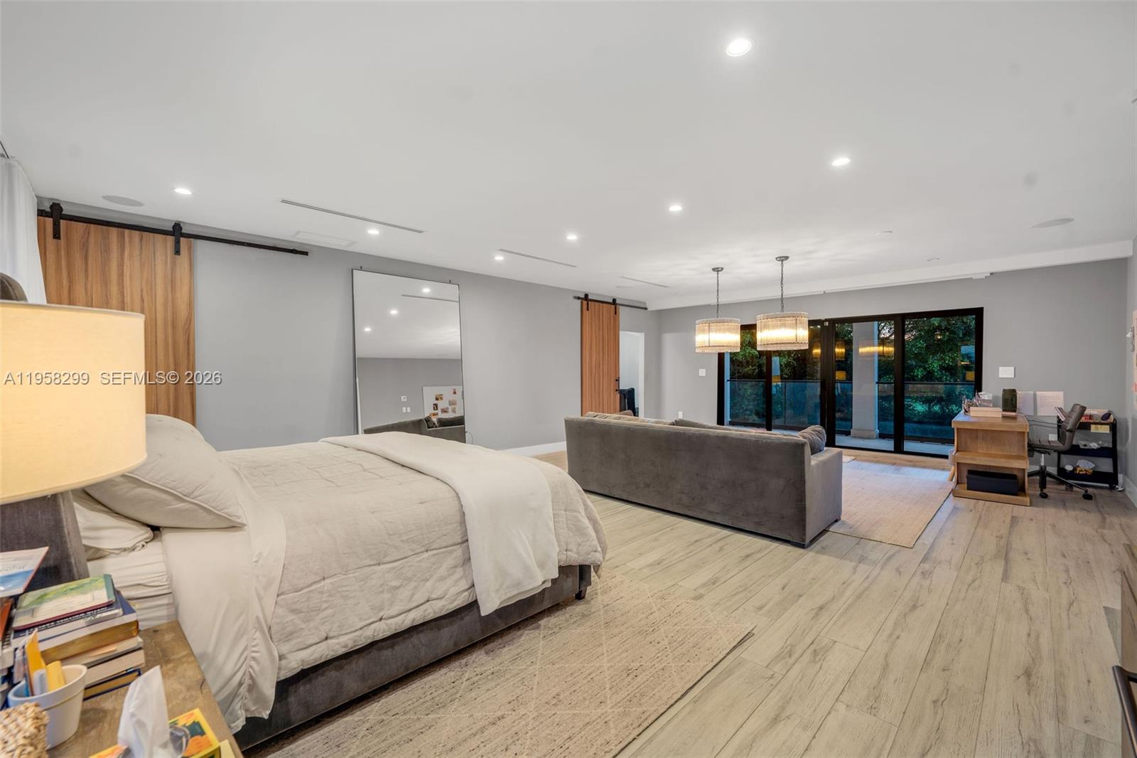 DORAL ESTATES - Residential