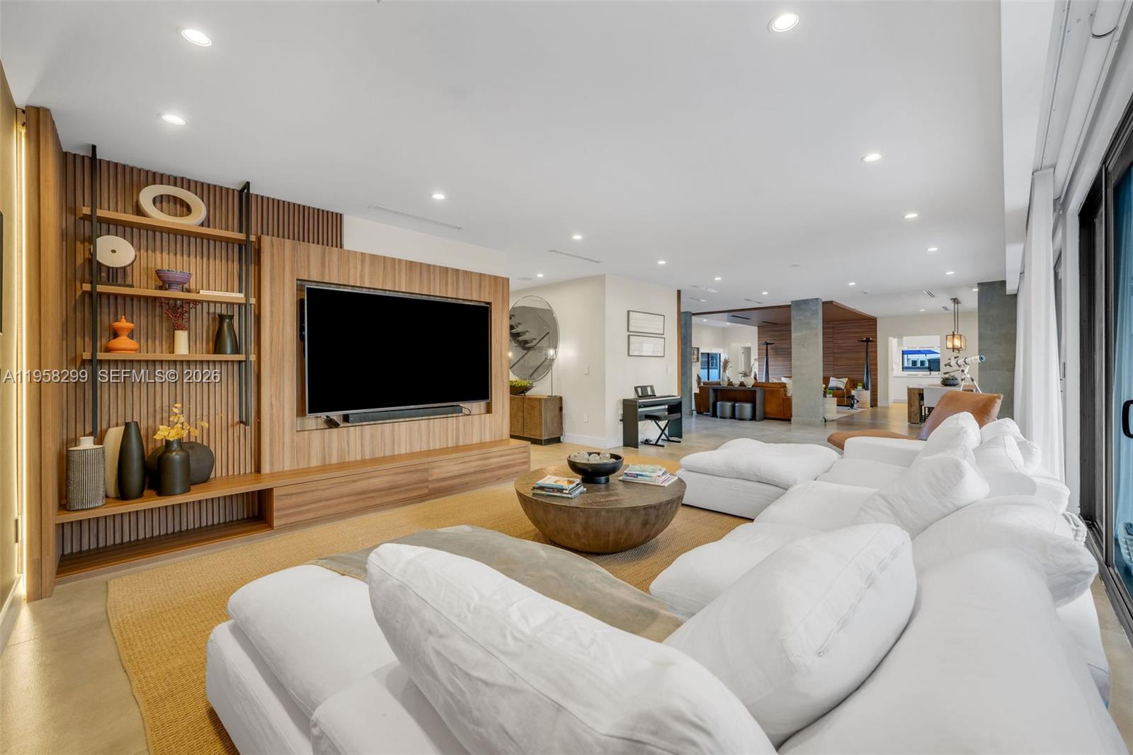 DORAL ESTATES - Residential