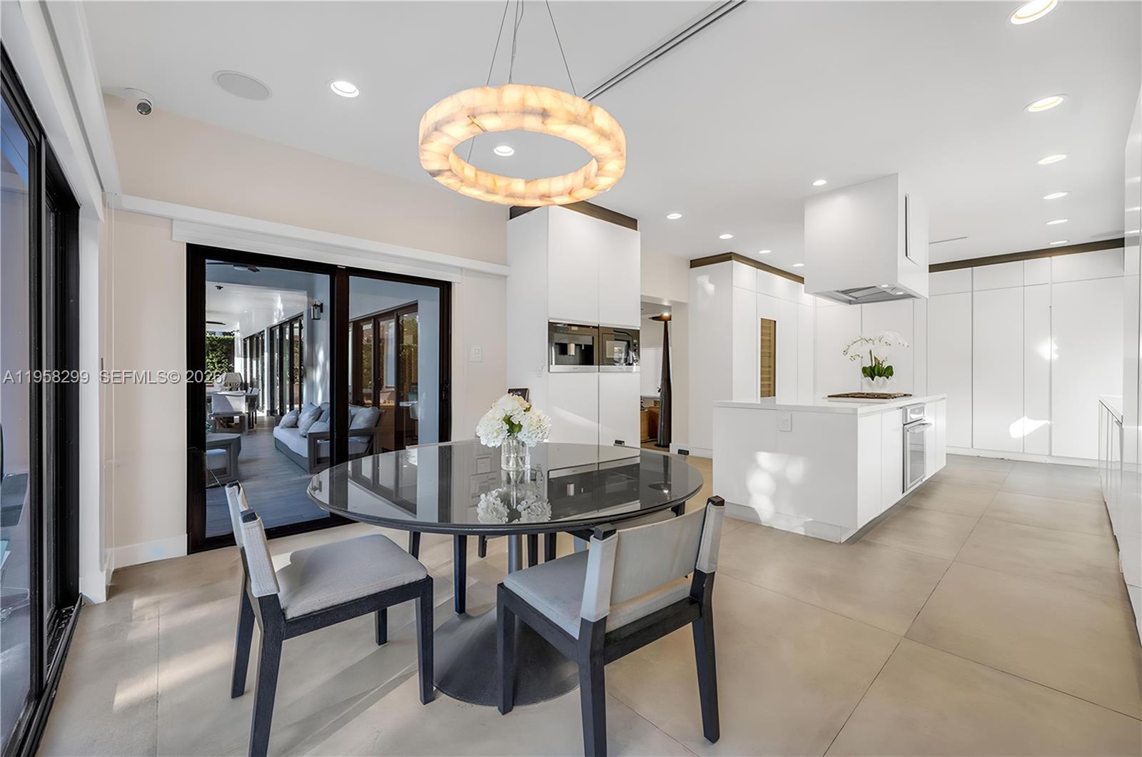 DORAL ESTATES - Residential