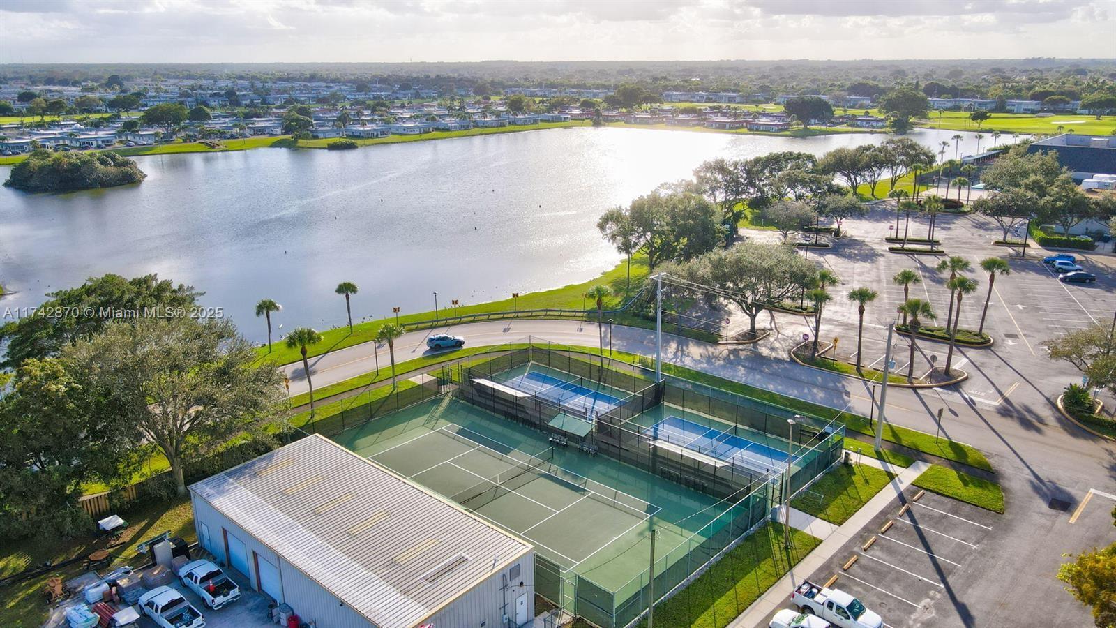 KINGS POINT TUSCANY CONDO - Residential