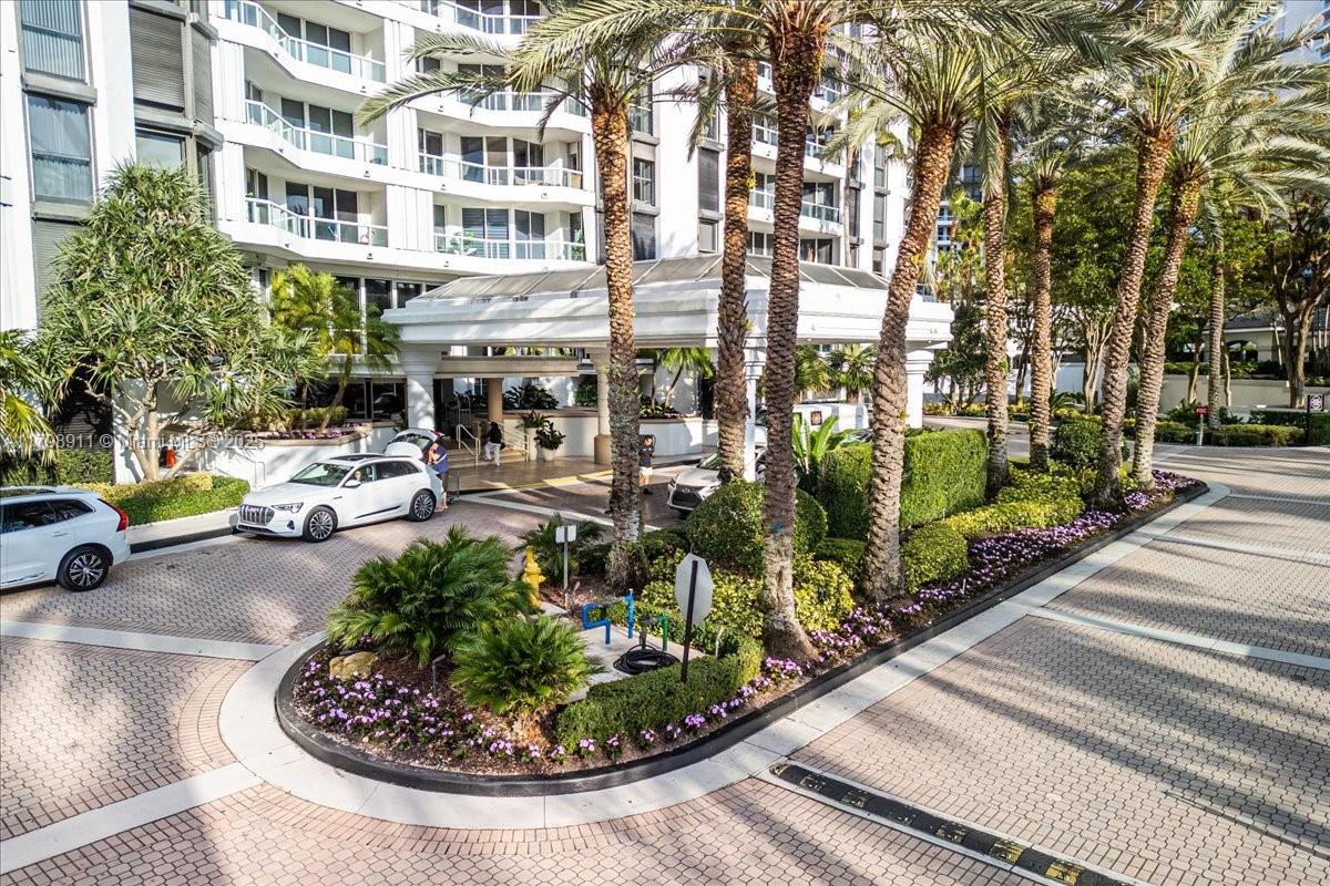 21205 Yacht Club Dr 308
