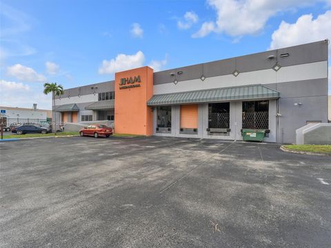 10855 NW 27th St Doral FL 33172