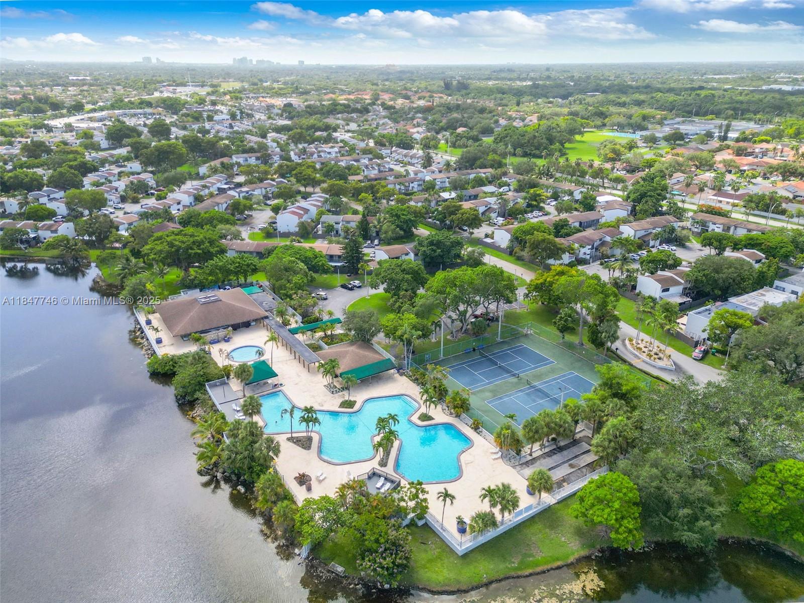 Beautifully renovated 2/2 two-story townhouse in the gated community of Snapper Creek. Features include basketball court, playground, community pool, and more. Monthly rent plus $200 for water, electricity, and WiFi. Only first month’s rent and deposit required to move in. Tenant screening and proof of funds are required. Pet-friendly (up to 20 lbs, $500 refundable deposit). Don’t miss out—this home won’t last!