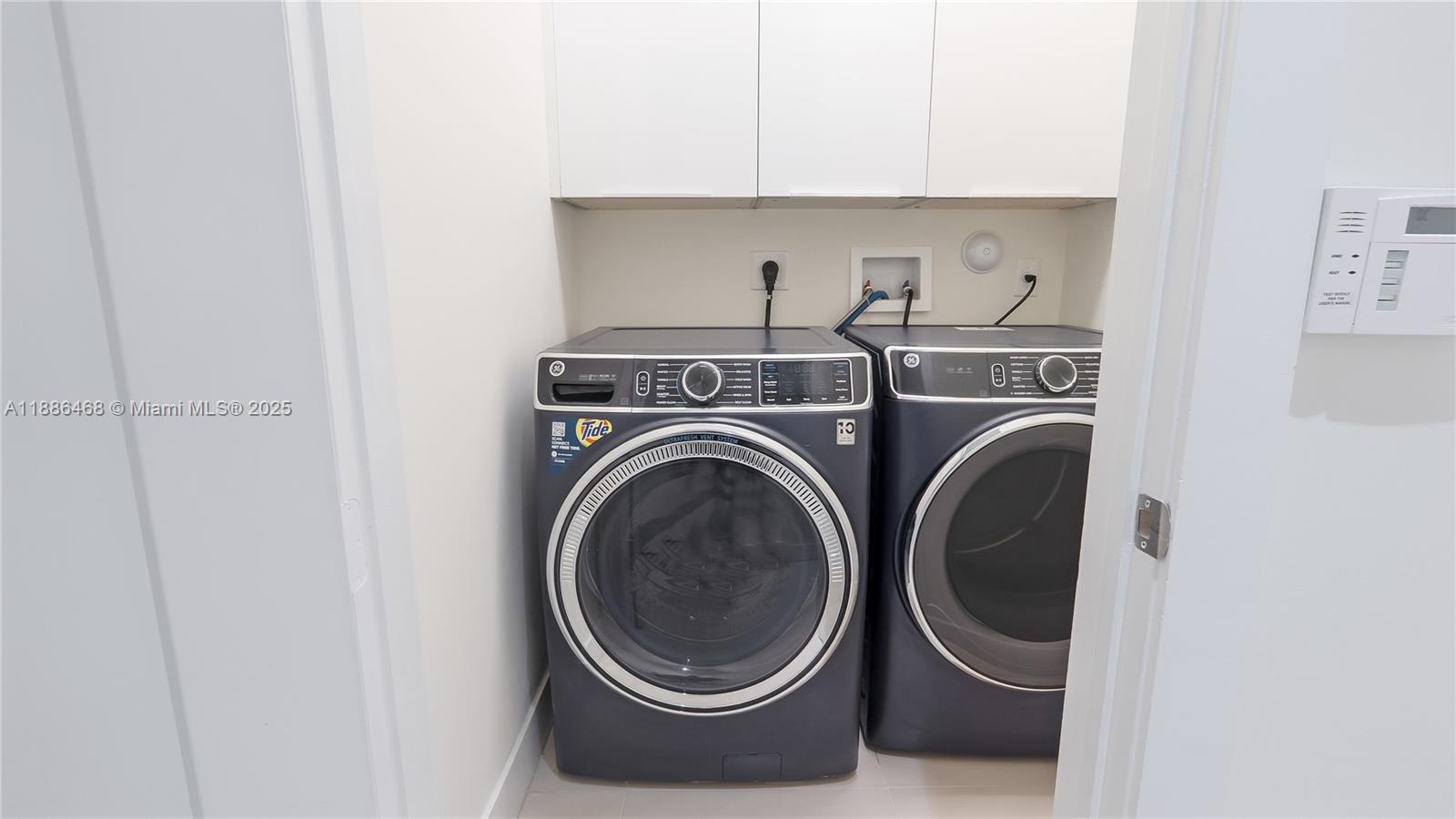LANDMARK AT DORAL - Residential Lease