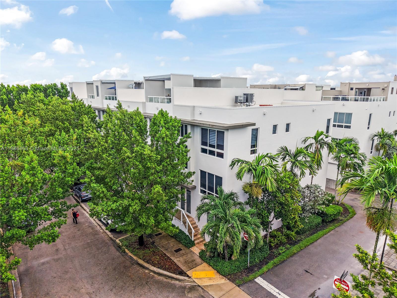 LANDMARK AT DORAL - Residential Lease