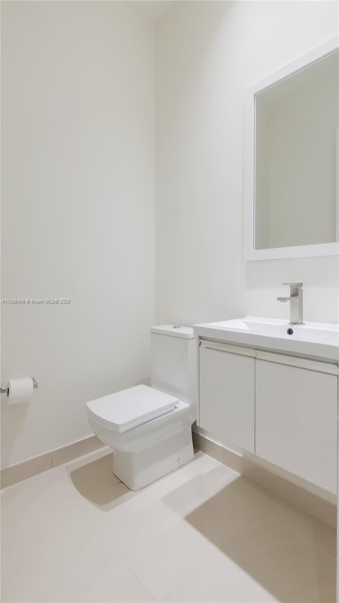 LANDMARK AT DORAL - Residential Lease