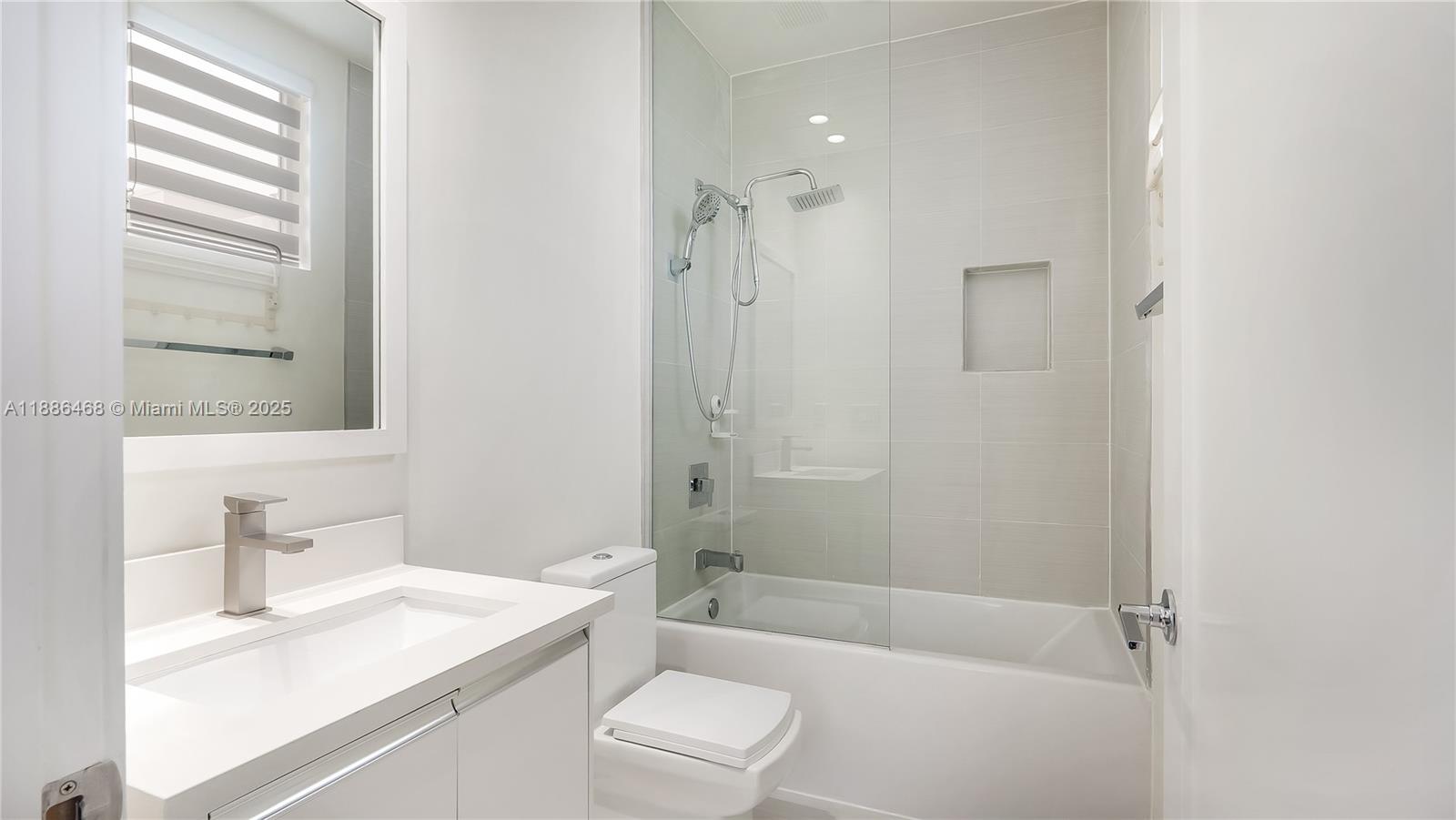 LANDMARK AT DORAL - Residential Lease