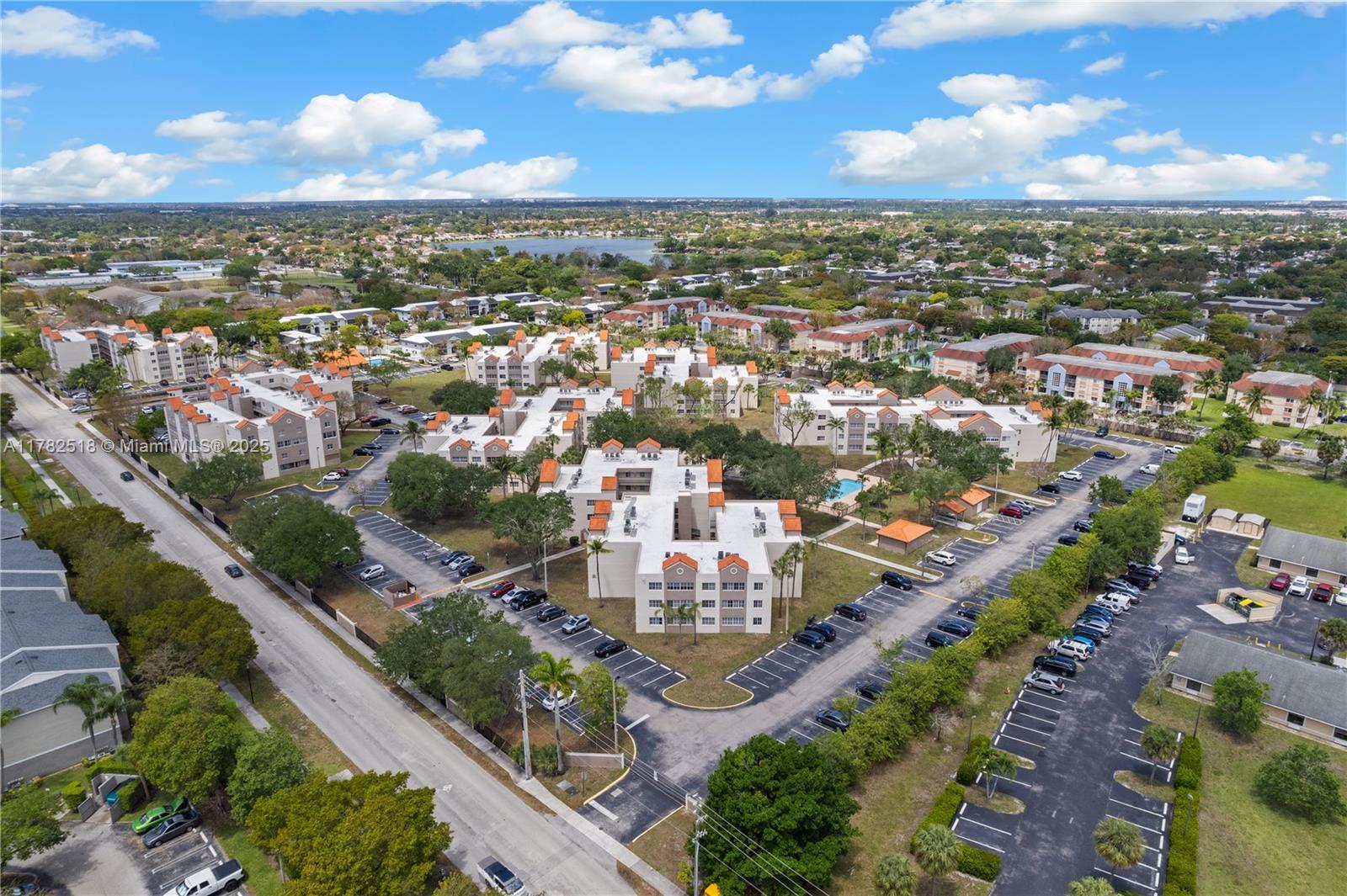 MIRASSOU CONDO - Residential