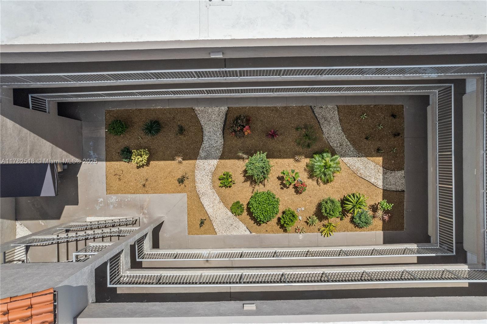 MIRASSOU CONDO - Residential